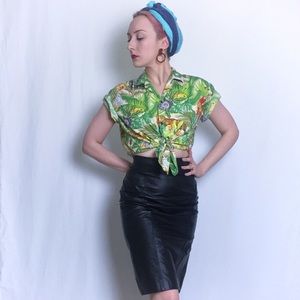 True vintage button-down tropical jungle blouse